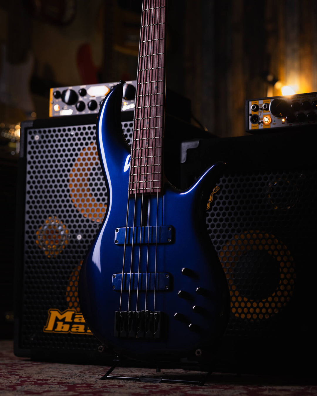 F Bass BN5 Iridescent Mermaid 2022 - Bajo Eléctrico | The BN series is the product of 40+ years of F Bass evolution. While it has roots stemming from the original Jazz Bass, it has slowly morphed into our signature sound, feel, and look. The BN series’ vo