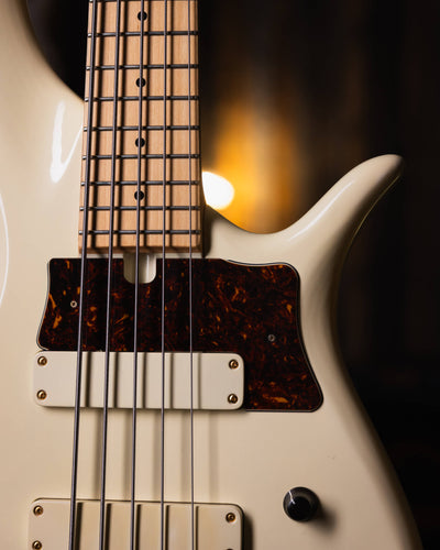 F Bass BN5 Olympic White 2018 - Bajo Eléctrico