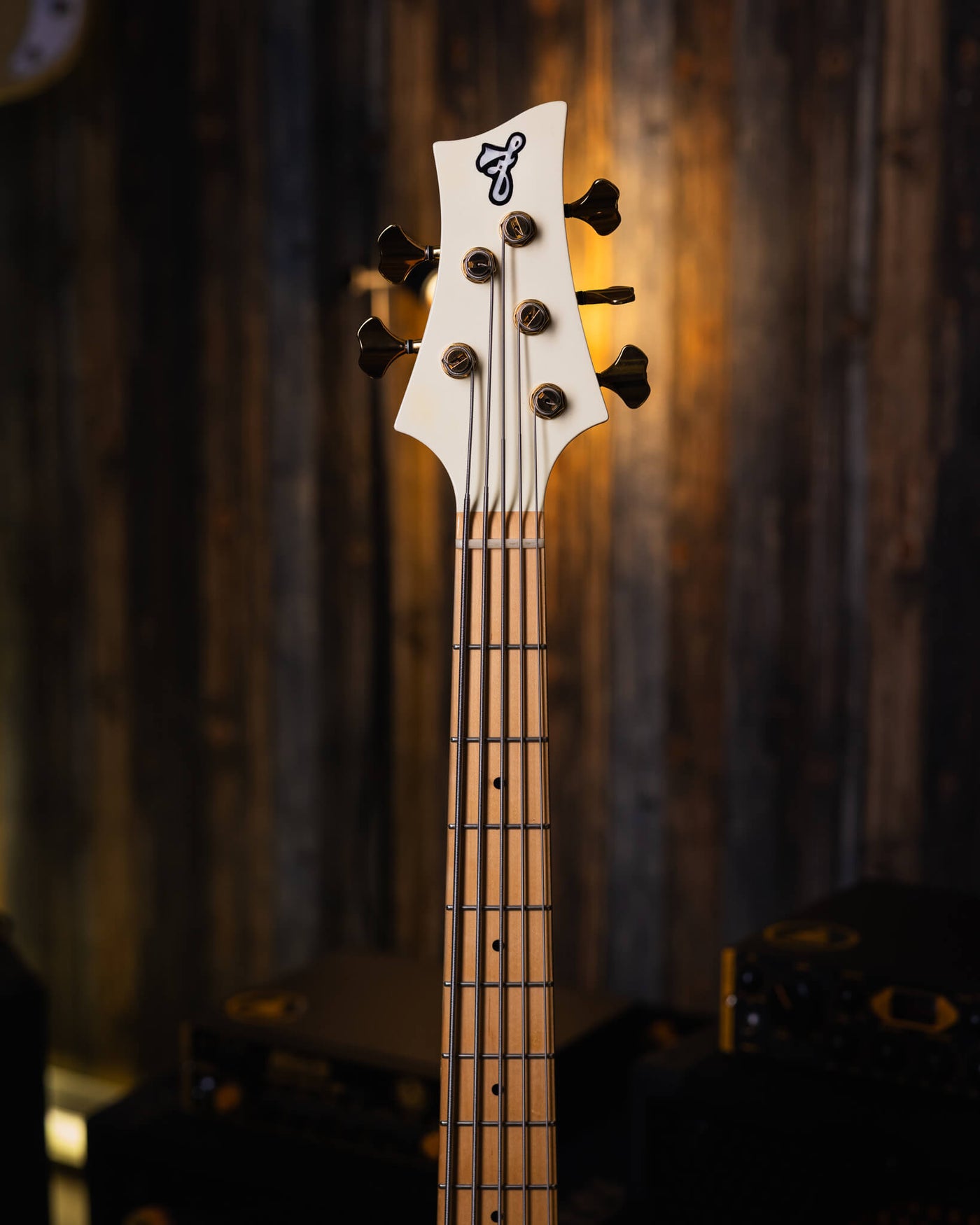 F Bass BN5 Olympic White 2018 - Bajo Eléctrico