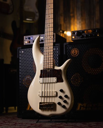 F Bass BN5 Olympic White 2018 - Bajo Eléctrico