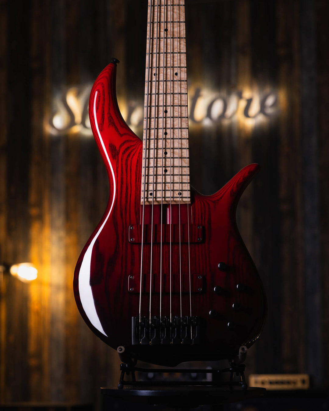 F Bass BN6 Trans Red Fade 2023 - Bajo Eléctrico