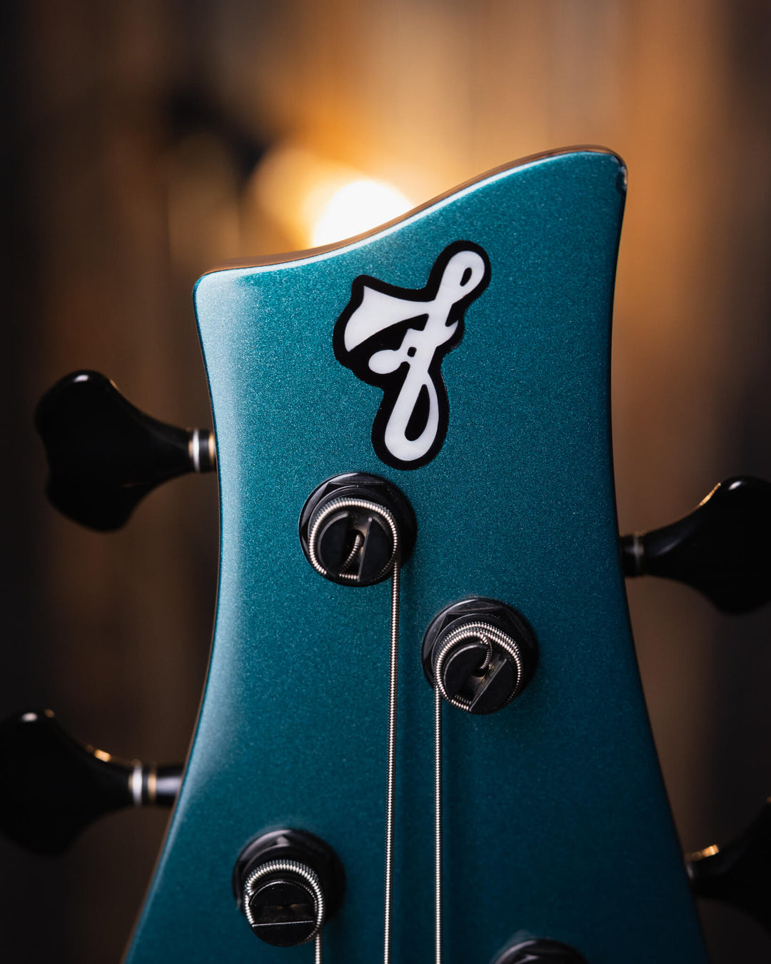 F Bass VF4 Petrol Blue Metallic 2020