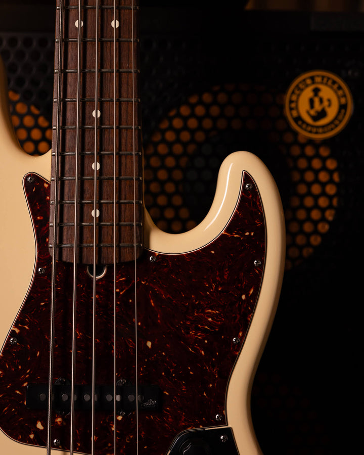 Fender American Standard Jazz Bass V Vintage White 2011