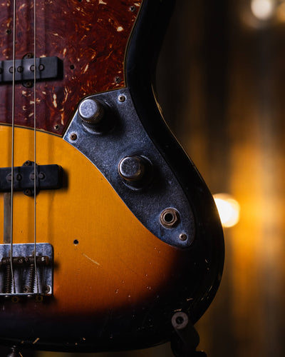 Fender Jazz Bass Custom Shop 1960 Relic Sunburst 2011 - Bajo Eléctrico