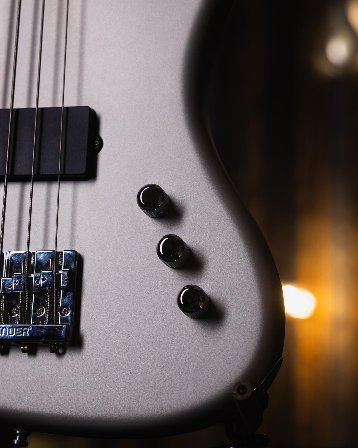 Fender Flea Signature Active Satin Inca Silver 2018 - Bajo Eléctrico
