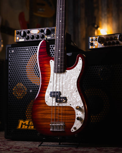 Fender Precision Foto Flame MIJ Cherry Burst (Aguilar Hot Pickups) '96 - Bajo Eléctrico