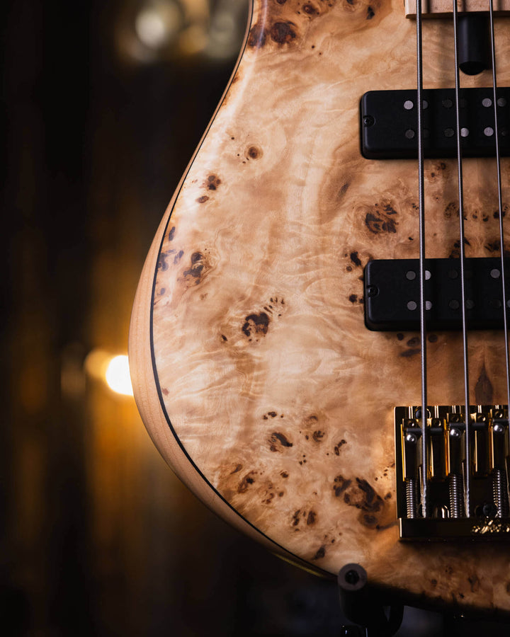 Fodera Emperor 4 Standard Special Poplar Burl End-2024 - Bajo Eléctrico | Cuerpo • Modelo: Emperor 4 Standard Special• Madera: Alder • Top: Poplar Burl• Terminación: Satin Brazo • Madera: 3 Piezas de Hard-Rock Maple• Perfil: Standard • Terminación: Satin