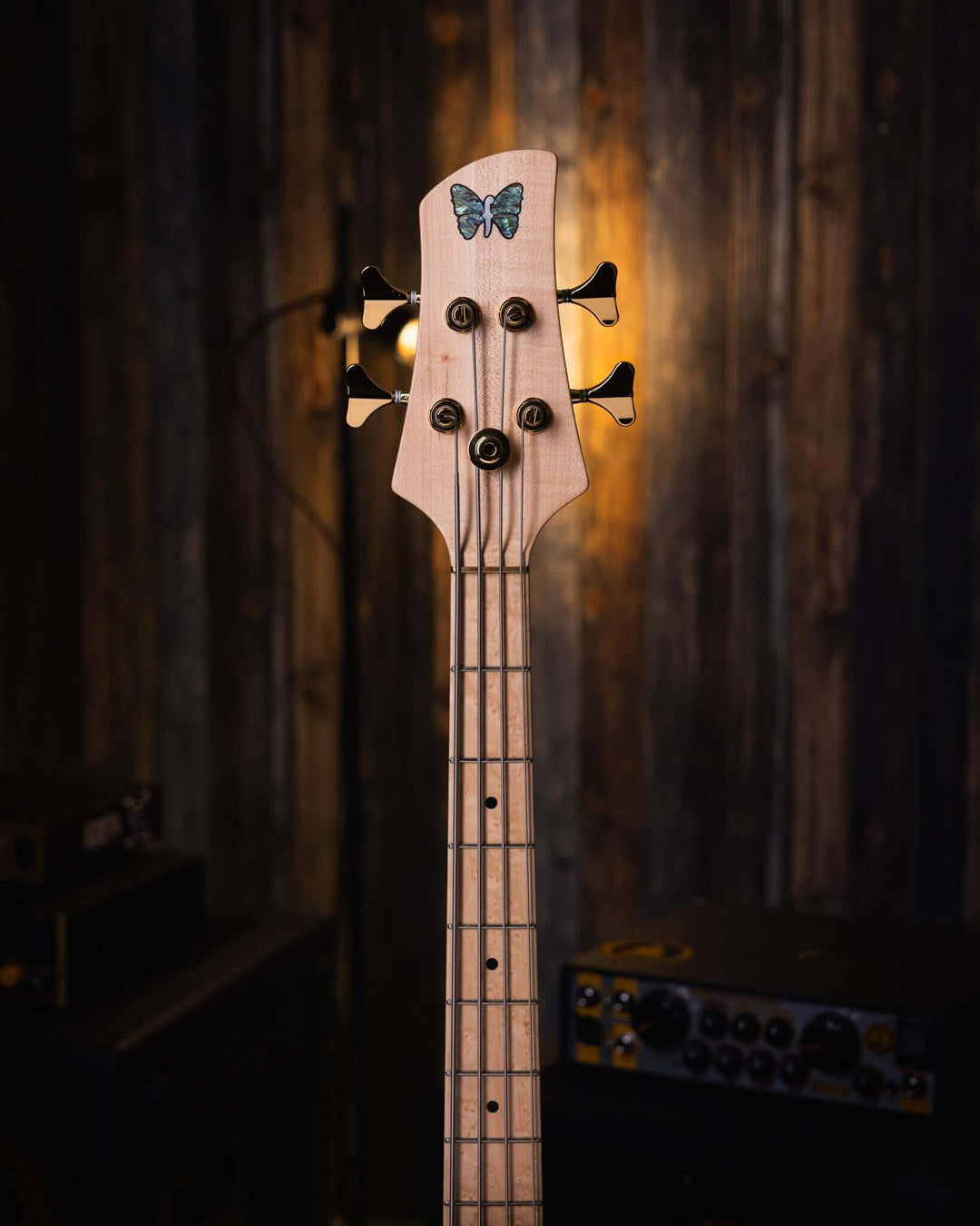 Fodera Emperor 4 Standard Special Poplar Burl End-2024 - Bajo Eléctrico | Cuerpo • Modelo: Emperor 4 Standard Special• Madera: Alder • Top: Poplar Burl• Terminación: Satin Brazo • Madera: 3 Piezas de Hard-Rock Maple• Perfil: Standard • Terminación: Satin