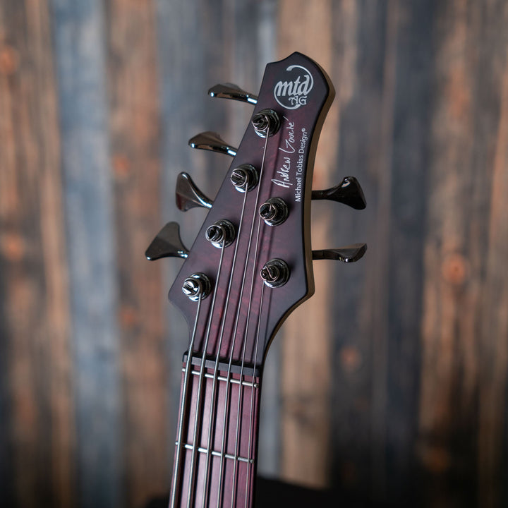 MTD Kingston Andrew Gouche Signature 6 - Bajo Eléctrico | Michael Tobias y el legendario bajista Andrew Gouche trabajaron juntos para crear el MTD Kingston AG, un bajo asombroso con muchas características personalizadas que fueron seleccionadas personalme