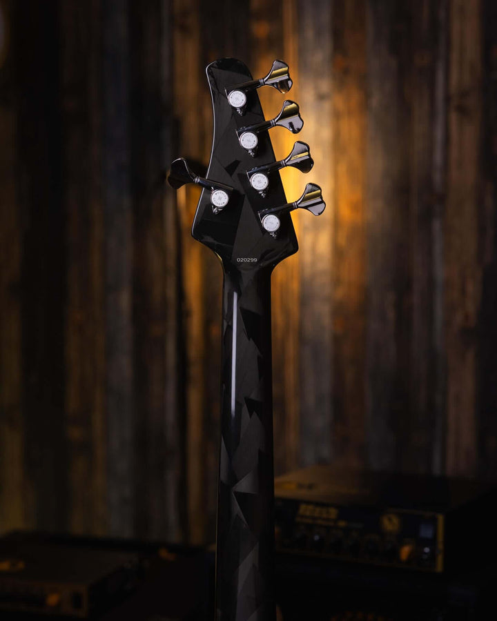 Modulus Funk Unlimited 5 Silver Sparkle 2002 - Bajo Eléctrico | Ubicada en el corazón de la próspera escena musical del Área de la Bahía de San Francisco, Modulus Graphite comenzó a fabricar instrumentos excepcionales hechos a mano en 1978. La especialida