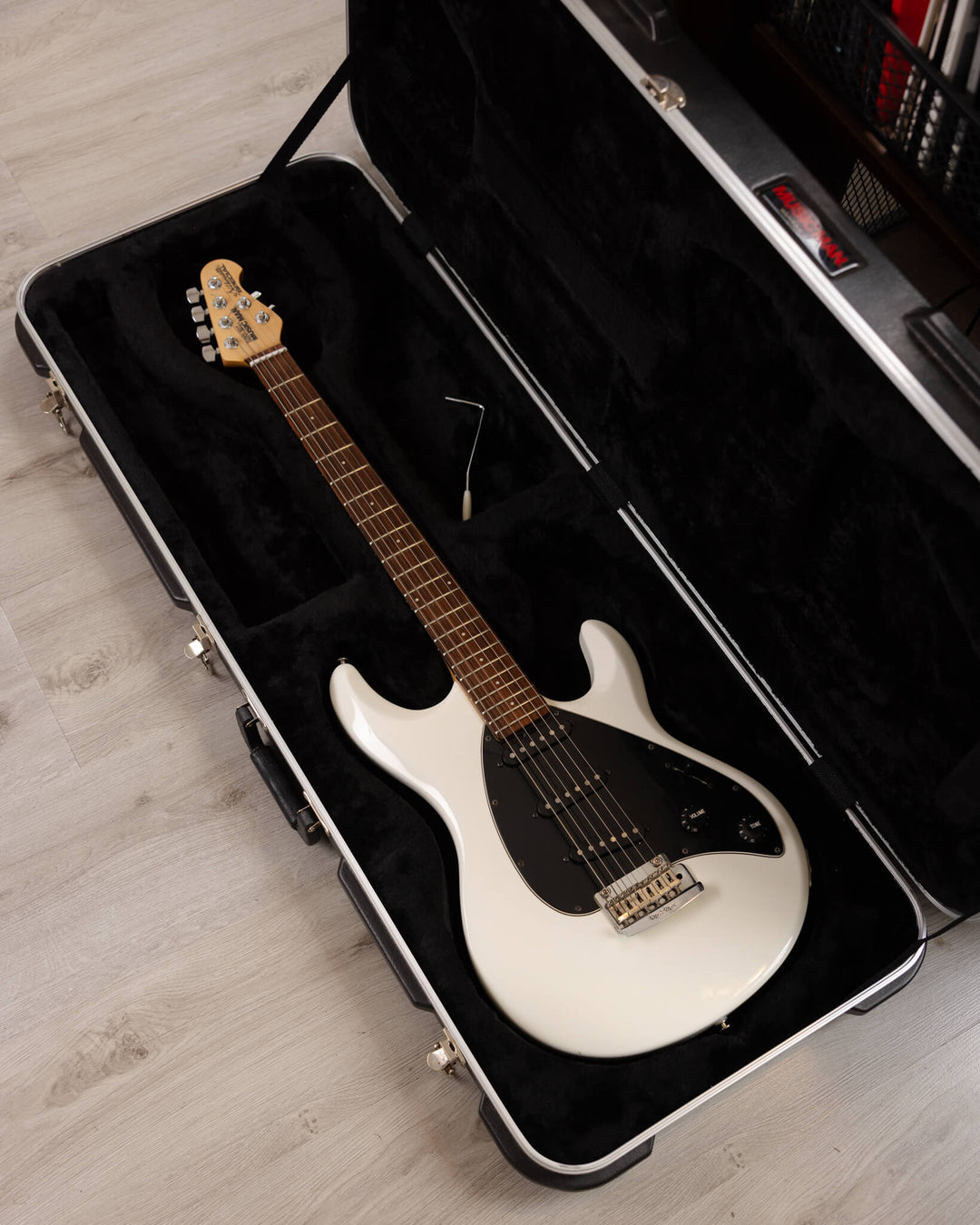 Musicman Silhouette Special White 2013