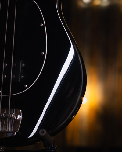 Musicman Stringray 4 Black Left Hand 2007 - Bajo Eléctrico