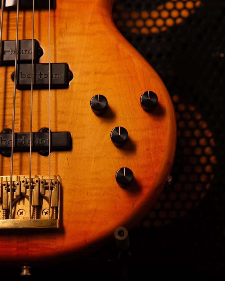 Pedulla Custom MVP Fretless 4 Orange Sunburt 1995