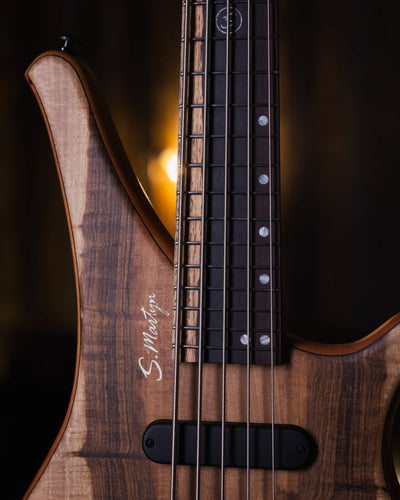 S. Martyn Blaze 5 Guajuvira NAMM Show 2025 - Bajo Eléctrico