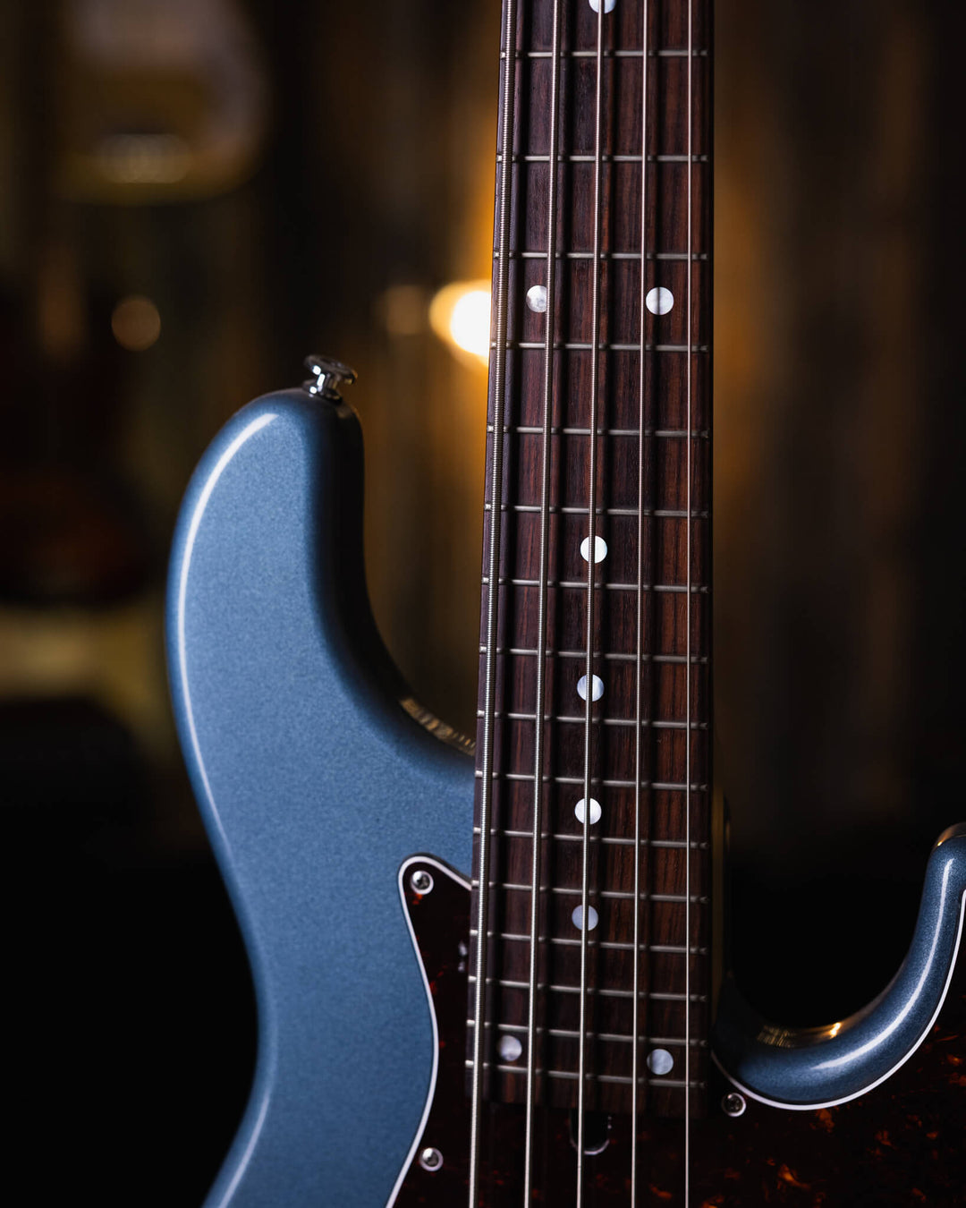 Soame H524 Lake Placid Blue 2018 - Bajo Eléctrico | Estos increíbles bajos toman todo lo bueno de modelos clásicos y le integran todas las mejoras que se han creado con el tiempo, detalles cómo sus necks encastrados a 6 tornillos, puente de alta masa y si