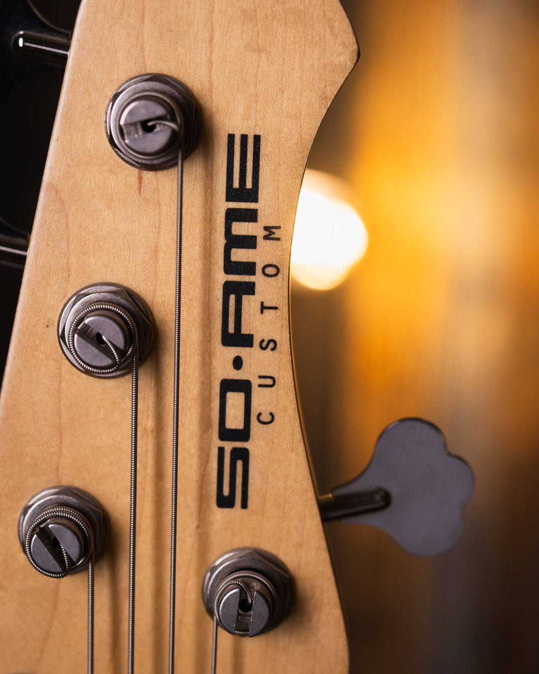 Soame H524 Lake Placid Blue 2018 - Bajo Eléctrico | Estos increíbles bajos toman todo lo bueno de modelos clásicos y le integran todas las mejoras que se han creado con el tiempo, detalles cómo sus necks encastrados a 6 tornillos, puente de alta masa y si