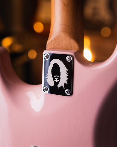 Suhr Classic S Mateus Asato Antiqued Shell Pink - Guitarra Eléctrica