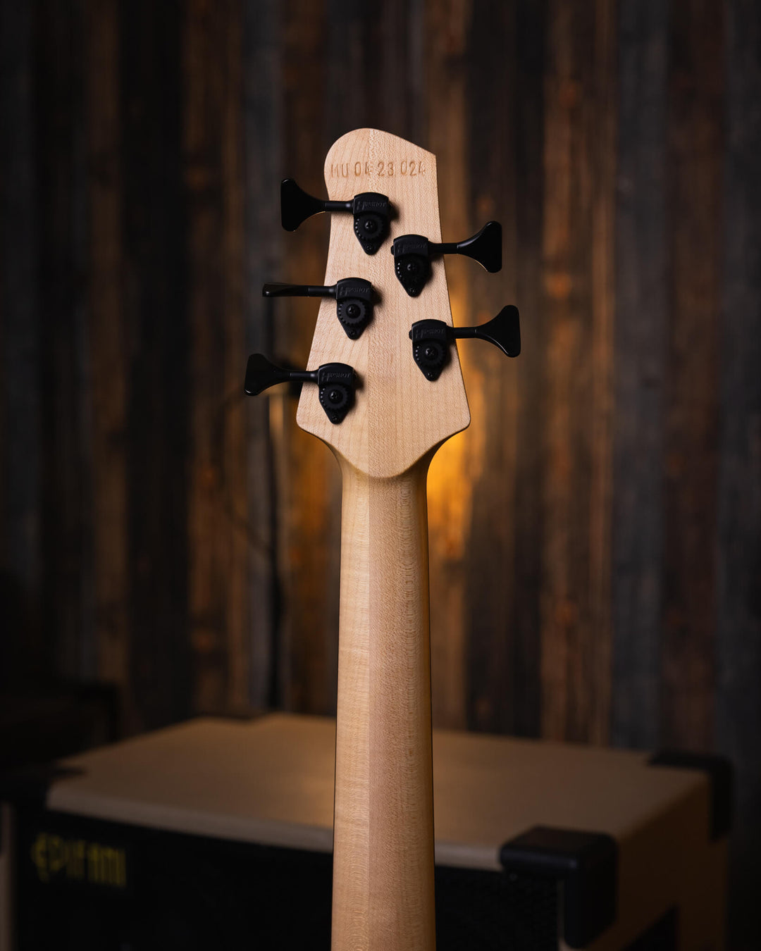 Swan MU 5 Classic Red Multifoil NOS 2024