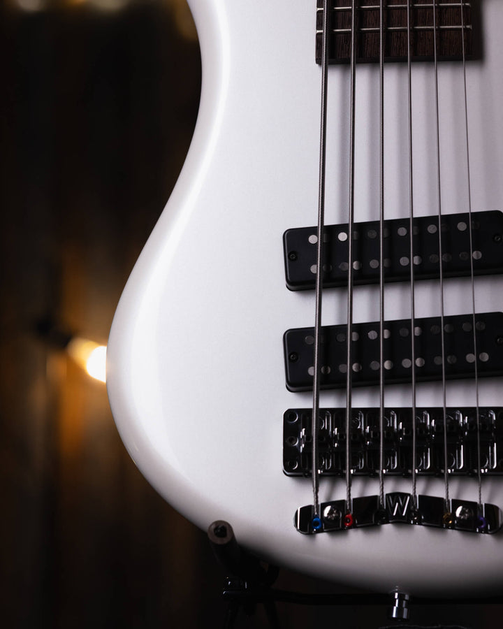 Warwick Thumb BO 6 White Pearl 2015