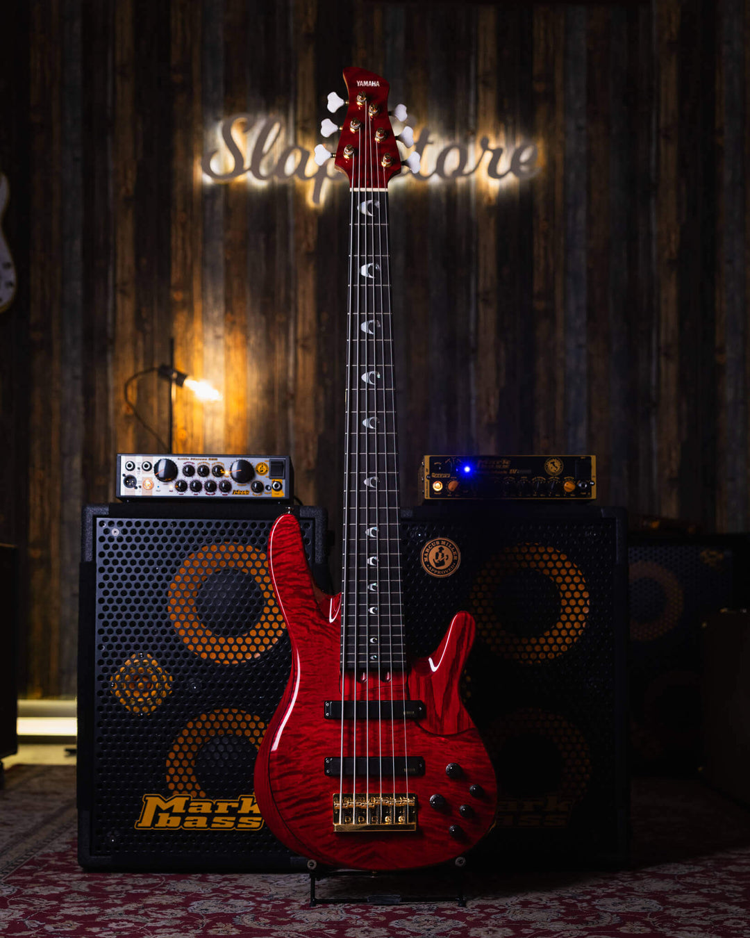 Yamaha TRB-JP2 Translucent Dark Red 20XX - Bajo Eléctrico | Cuerpo • Modelo: TRB-JP2• Madera: Figured Maple/Ash/Alder/Maple• Top: Figured Maple• Terminación: Gloss Polyurethane Brazo • Madera: Maple 3-Piece• Perfil: Custom "D"• Terminación: Gloss Polyuret