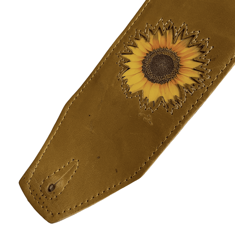 LK Strap Nicole Row Brown - Correa de Bajo | * Modelo Signature de Nicole Row, bajista de Panic at the Disco** Foto referencial: Al ser un producto de cuero, el color y patrón puede variar ligeramente*** Hecha a mano en New York, USA | Gearhub