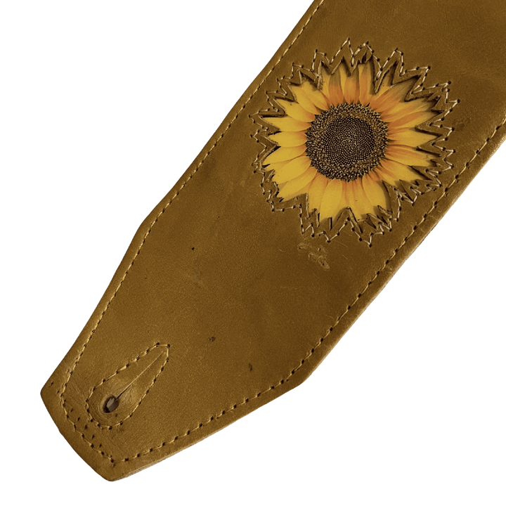 LK Strap Nicole Row Brown - Correa de Bajo | * Modelo Signature de Nicole Row, bajista de Panic at the Disco** Foto referencial: Al ser un producto de cuero, el color y patrón puede variar ligeramente*** Hecha a mano en New York, USA | Gearhub