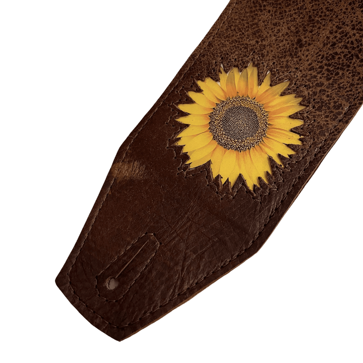 LK Strap Nicole Row Dark Brown - Correa de Bajo | * Modelo Signature de Nicole Row, bajista de Panic at the Disco** Foto referencial: Al ser un producto de cuero, el color y patrón puede variar ligeramente*** Hecha a mano en New York, USA | Gearhub