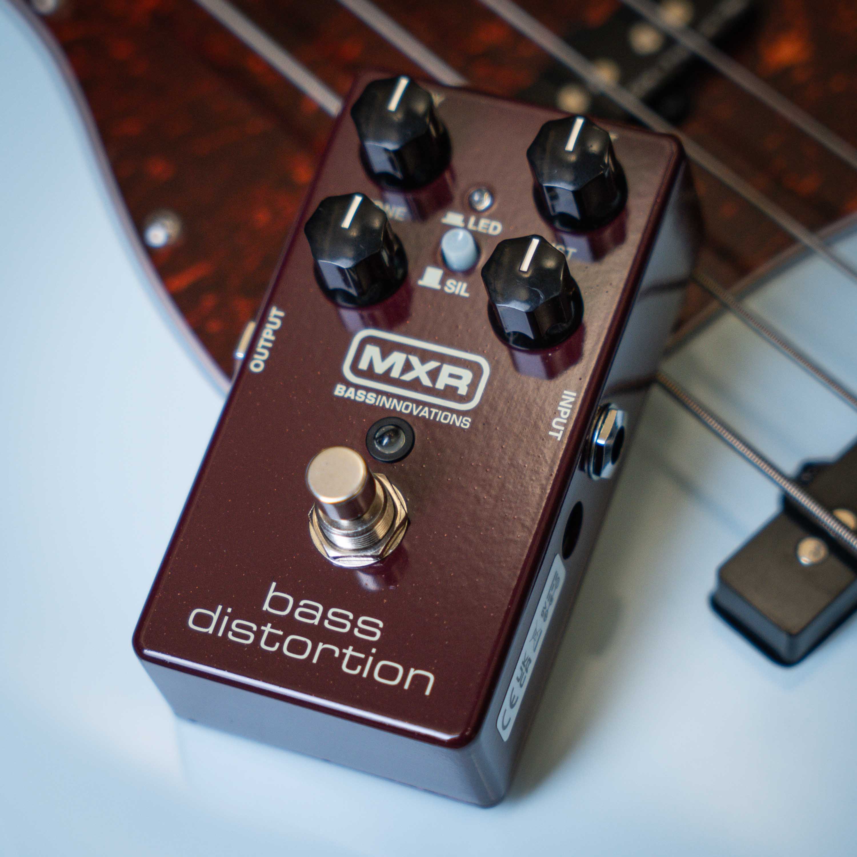 MXR® BASS DISTORTION Pedal de Bajo Gearhub