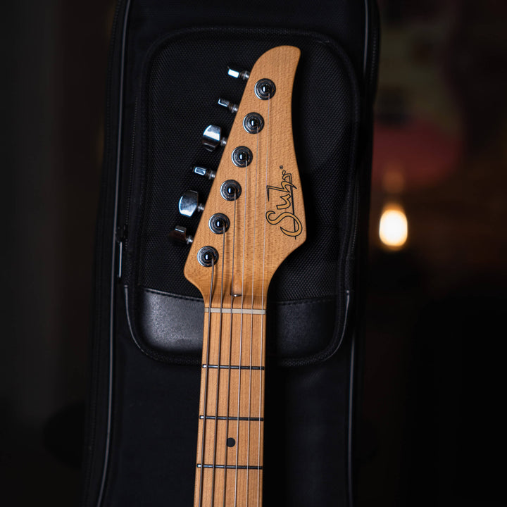Suhr Classic T Trans Butterscotch 2019 - Guitarra Eléctrica | El Classic T cuenta con un nuevo perfil de cuello estándar C vintage de los años 60. El Classic T conserva muchas de las especificaciones originales del Classic T Pro, incluido el sistema de ca