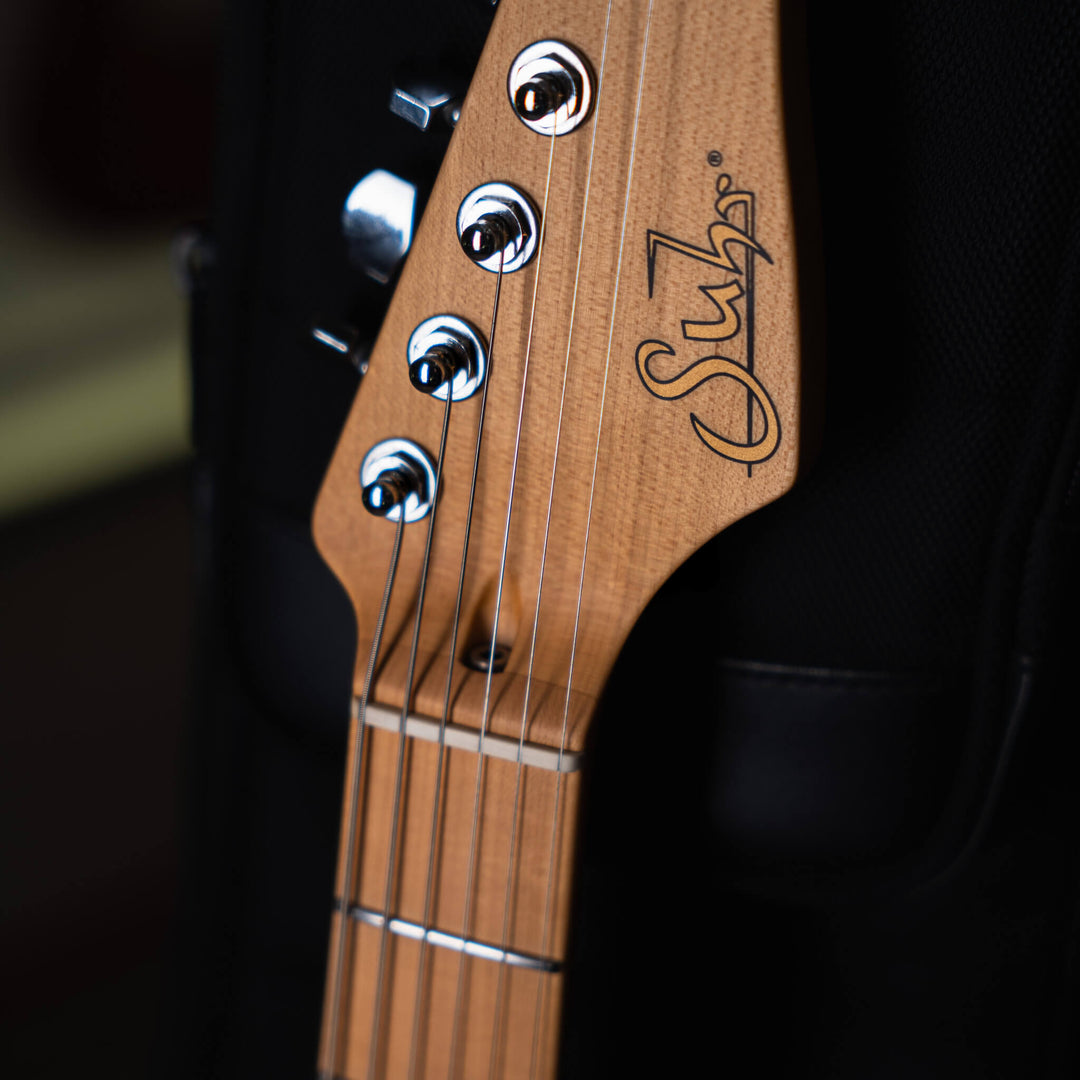 Suhr Classic T Trans Butterscotch 2019 - Guitarra Eléctrica | El Classic T cuenta con un nuevo perfil de cuello estándar C vintage de los años 60. El Classic T conserva muchas de las especificaciones originales del Classic T Pro, incluido el sistema de ca