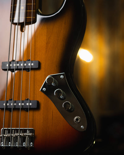 Atelier Z MVT 604 Fretless 3-Tone Burst 2024 - Bajo Eléctrico