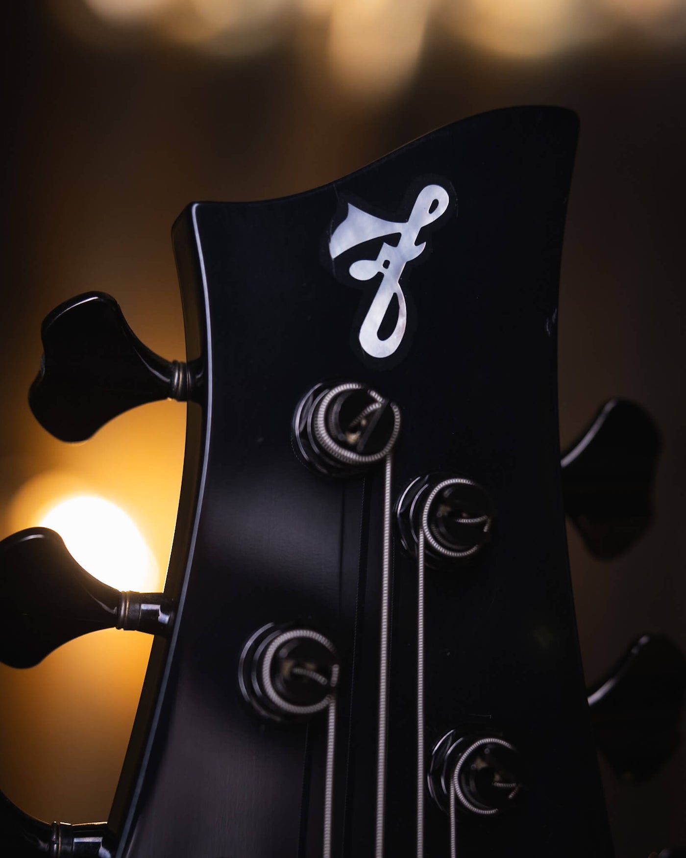 F Bass BN6 Black 2011 w/ Piezo - Bajo Eléctrico