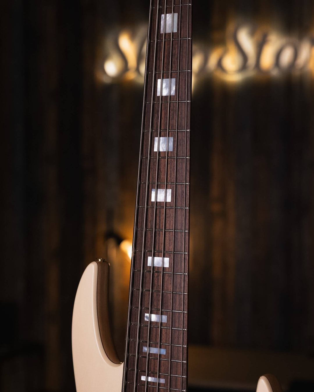 Fodera Contrabass 6 Elite Holly Anthony Jackson 2022