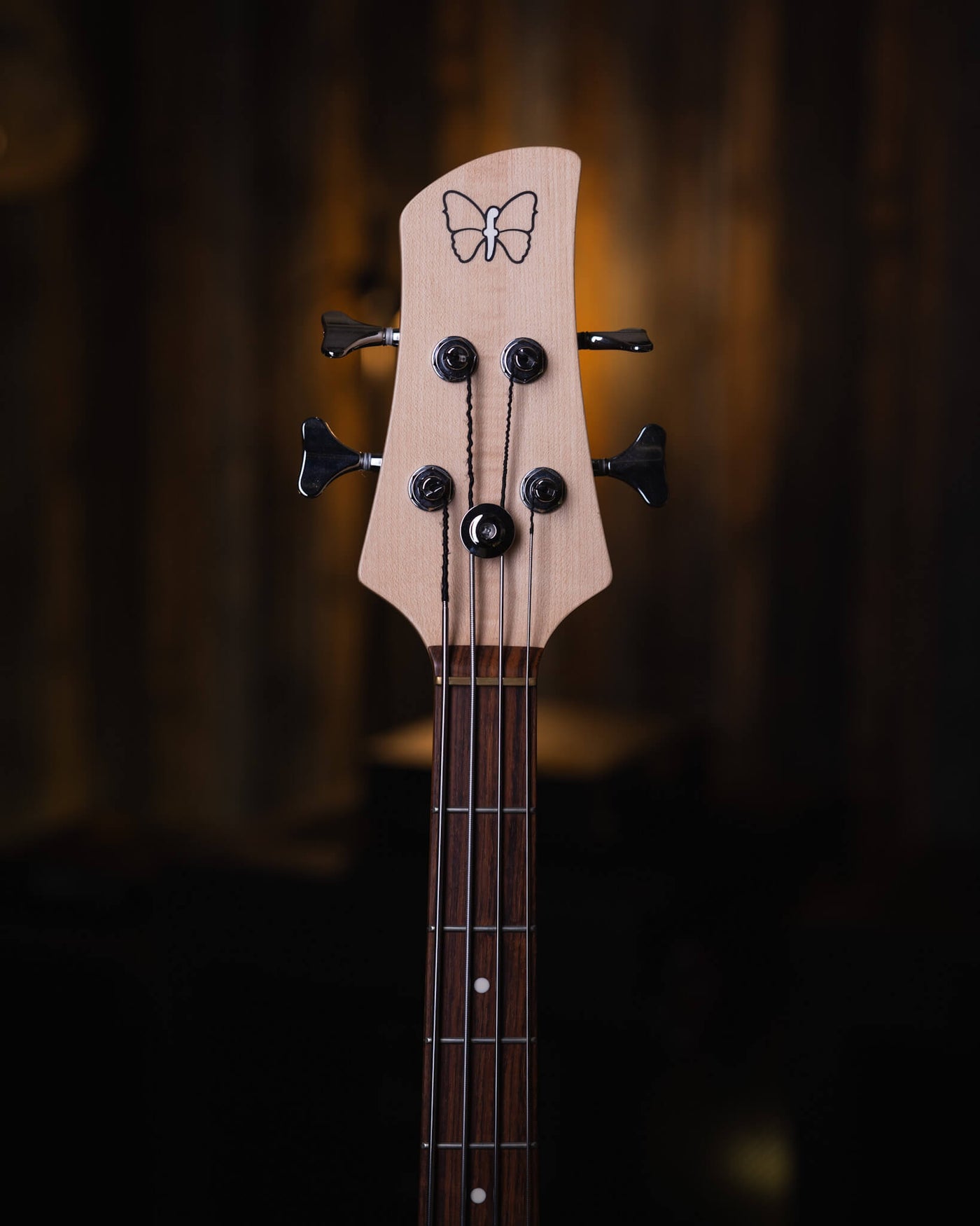 Fodera Monarch P Standard Classic Shell Pink 2019 - Bajo Eléctrico