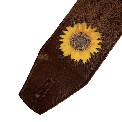 LK Strap Nicole Row Dark Brown - * Modelo Signature de Nicole Row, bajista de Panic at the Disco** Foto referencial: Al ser un producto de cuero, el color y patrón puede variar ligeramente*** Hecha a mano en New York, USA - SlapStore América Latina especi