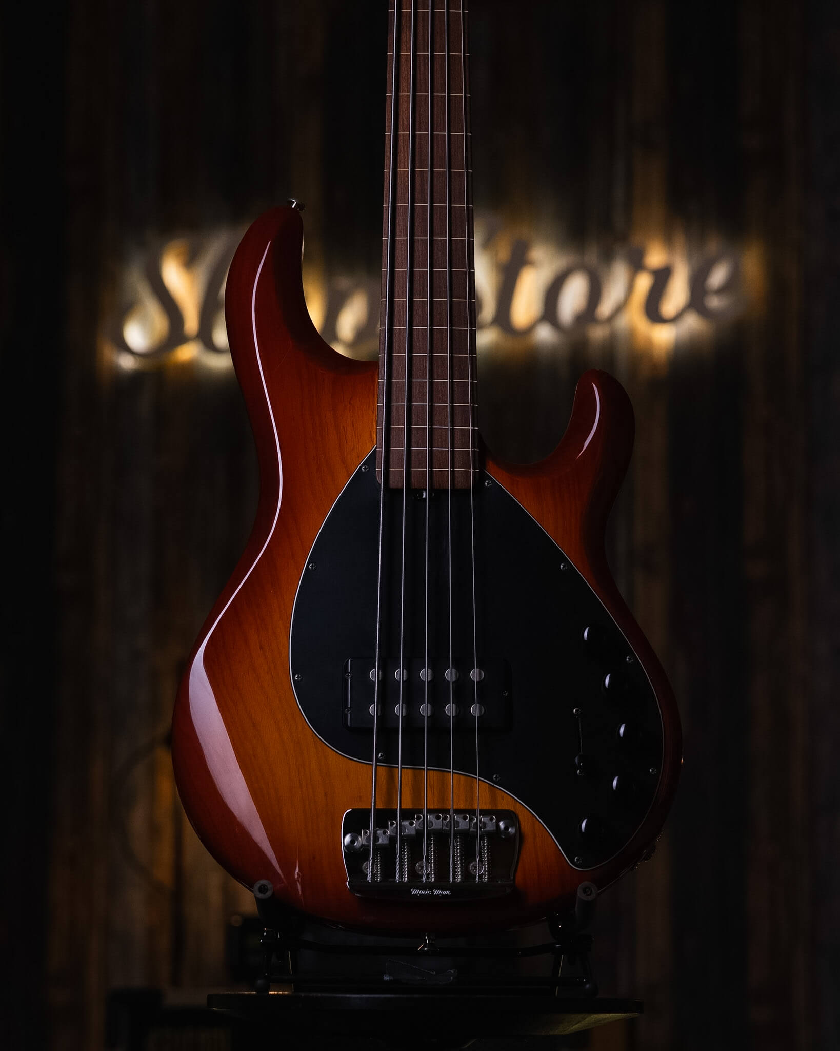 slapstore_musicman_stingray5_h