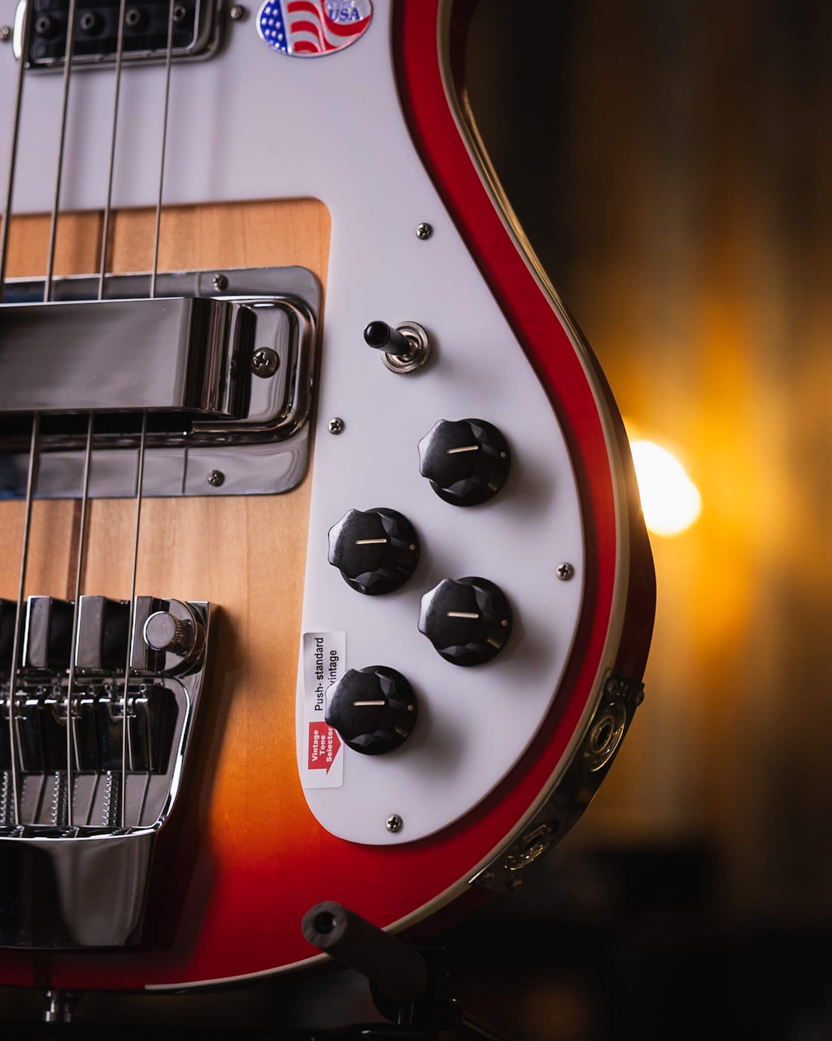 Rickenbacker 4003 Fireglo 2024 - Bajo Eléctrico | Gearhub 🌶️