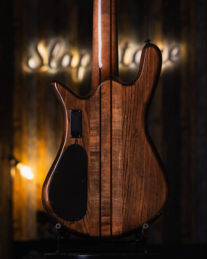 Spector NS5 Dimension Super Faded Black 2022 - Bajo Eléctrico | Con décadas de experiencia en la fabricación de bajos excepcionales, Spector ha llevado su construcción de alta calidad a nuevas alturas — ¡y profundidades! — con el NS Dimension. Este bajo d