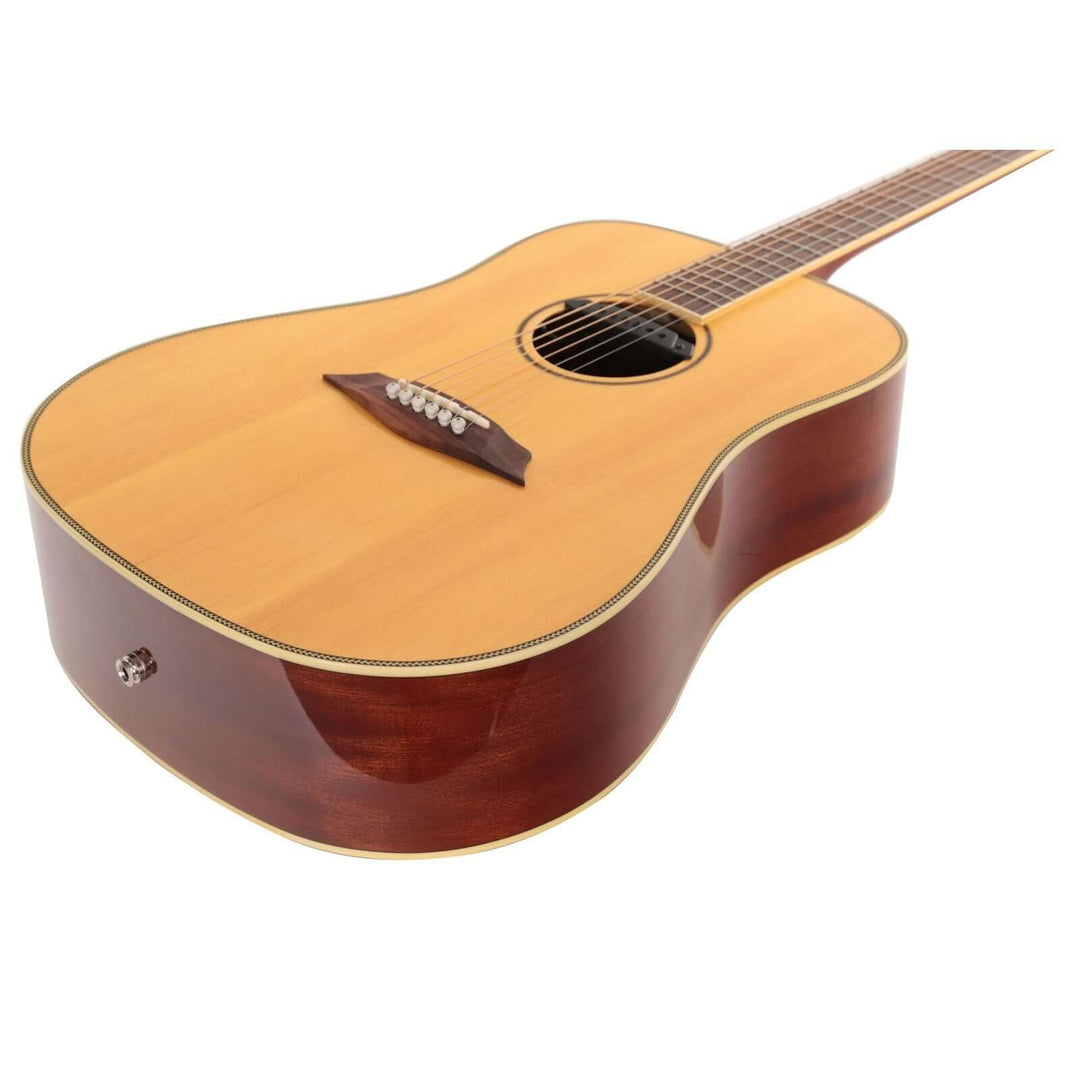 Sire R3-DZ Natural - Guitarra Electroacústica | Sire made waves in the industry with their stunning range of bass guitars, co-designed by the legendary Marcus Miller. Now they’re taking a leap into uncharted territory: acoustic guitars. And if their basse