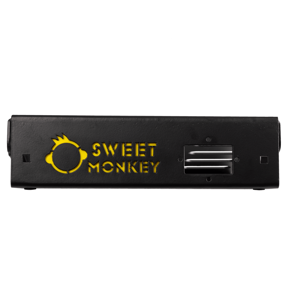 Sweet Monkey Al MKII 2x3 - Pedalboard Aluminio Modular | Pedalboard para pedales y efectos ultra liviana fabricada en aluminio , con capacidad para hasta 6 unidades y con sistema modular. Si necesitas más espacio puedes comprar otra unidad y unirla con un