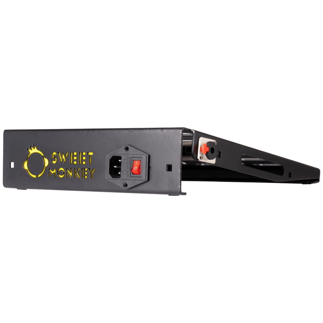 Sweet Monkey Al MKII 2x3 - Pedalboard Aluminio Modular | Pedalboard para pedales y efectos ultra liviana fabricada en aluminio , con capacidad para hasta 6 unidades y con sistema modular. Si necesitas más espacio puedes comprar otra unidad y unirla con un