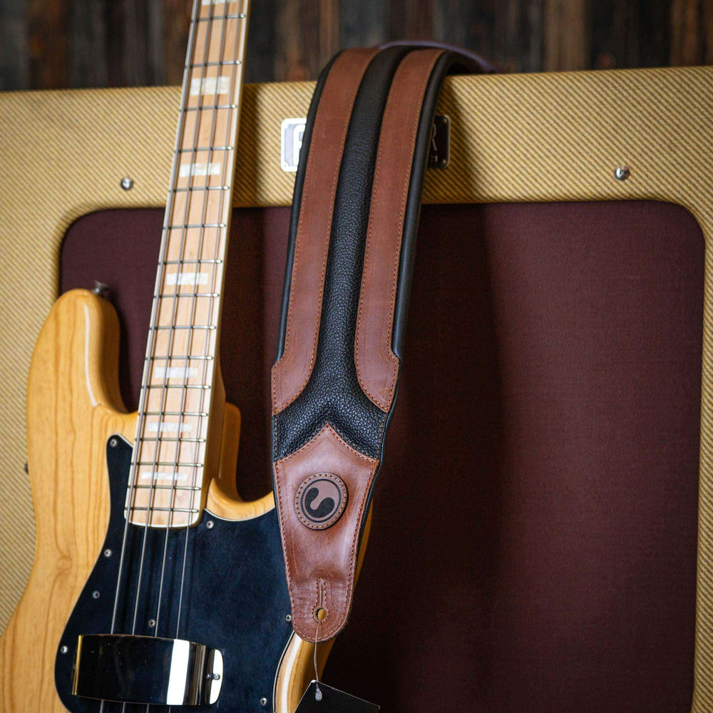 Ergostraps River 4" Brown Black | * Correa de instrumento musical. Foto referencial: Al ser un producto de cuero, el color puede variar ligeramente. | Gearhub