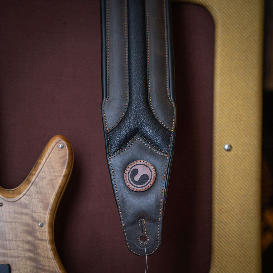 Ergostraps River 4" Forest Green Black | * Correa de instrumento musical. Foto referencial: Al ser un producto de cuero, el color puede variar ligeramente. | Gearhub