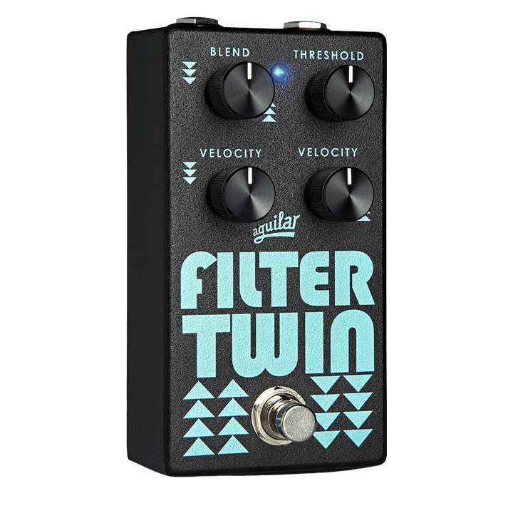 Aguilar Filter Twin MKII - Pedal de Bajo | El Filter Twin® utiliza dos filtros idénticos que barren en direcciones opuestas (uno hacia arriba en frecuencia y otro hacia abajo en frecuencia) para brindar sonidos funk clásicos inspirados en los años 70 o to