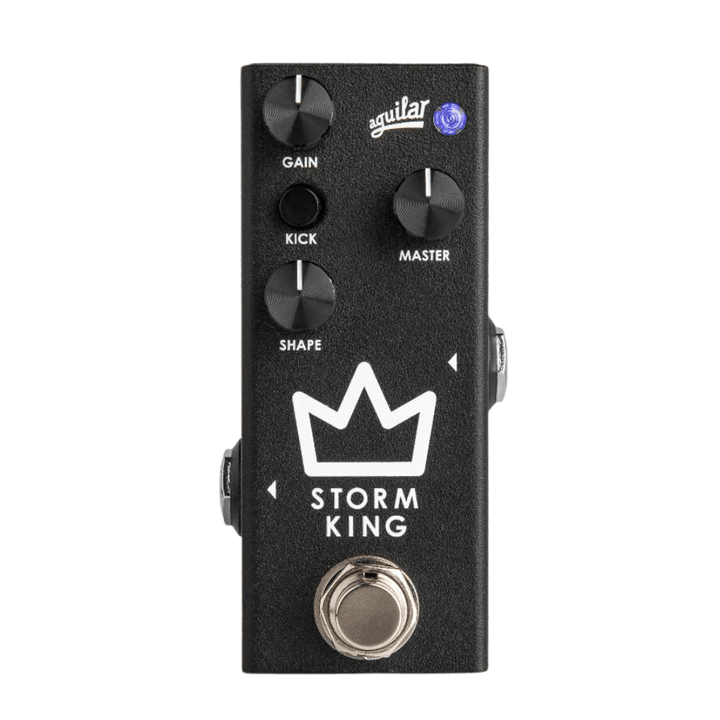 Aguilar Storm King - Pedal de Bajo | Distorción/Fuzz Majestuoso y poderoso como su homónimo de Nueva York, Storm King Mountain, este micropedal ofrece un sonido como ningún otro. Su exclusivo control SHAPE presenta una amplia gama de tonos, desde una satu