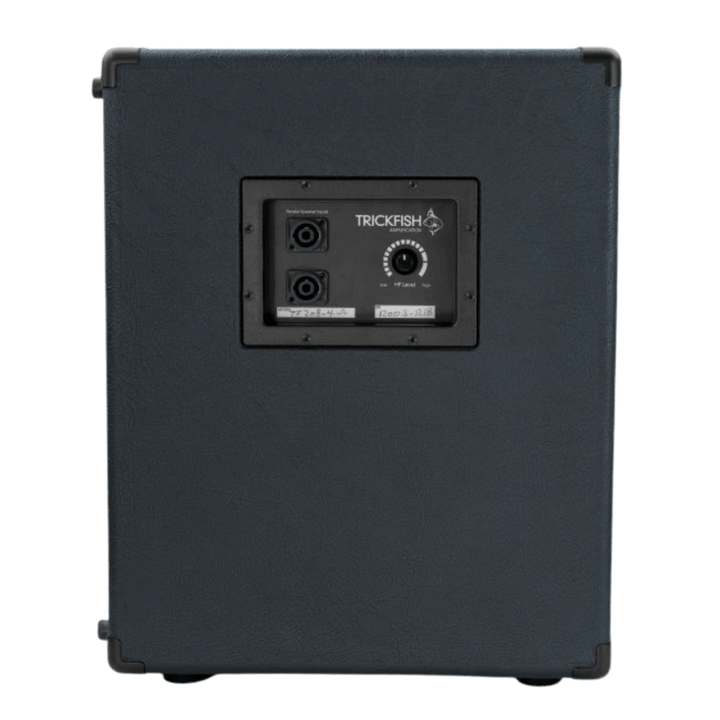 Trickfish TF208V - Gabinete de Bajo | No te dejes engañar por el diseño diminuto del TF208V. Está repleto de la misma fuerza que hace que el TF408 tenga una super potencia. Utilizando los mismos speakers de bajos de ferrita personalizados de Eminence, est