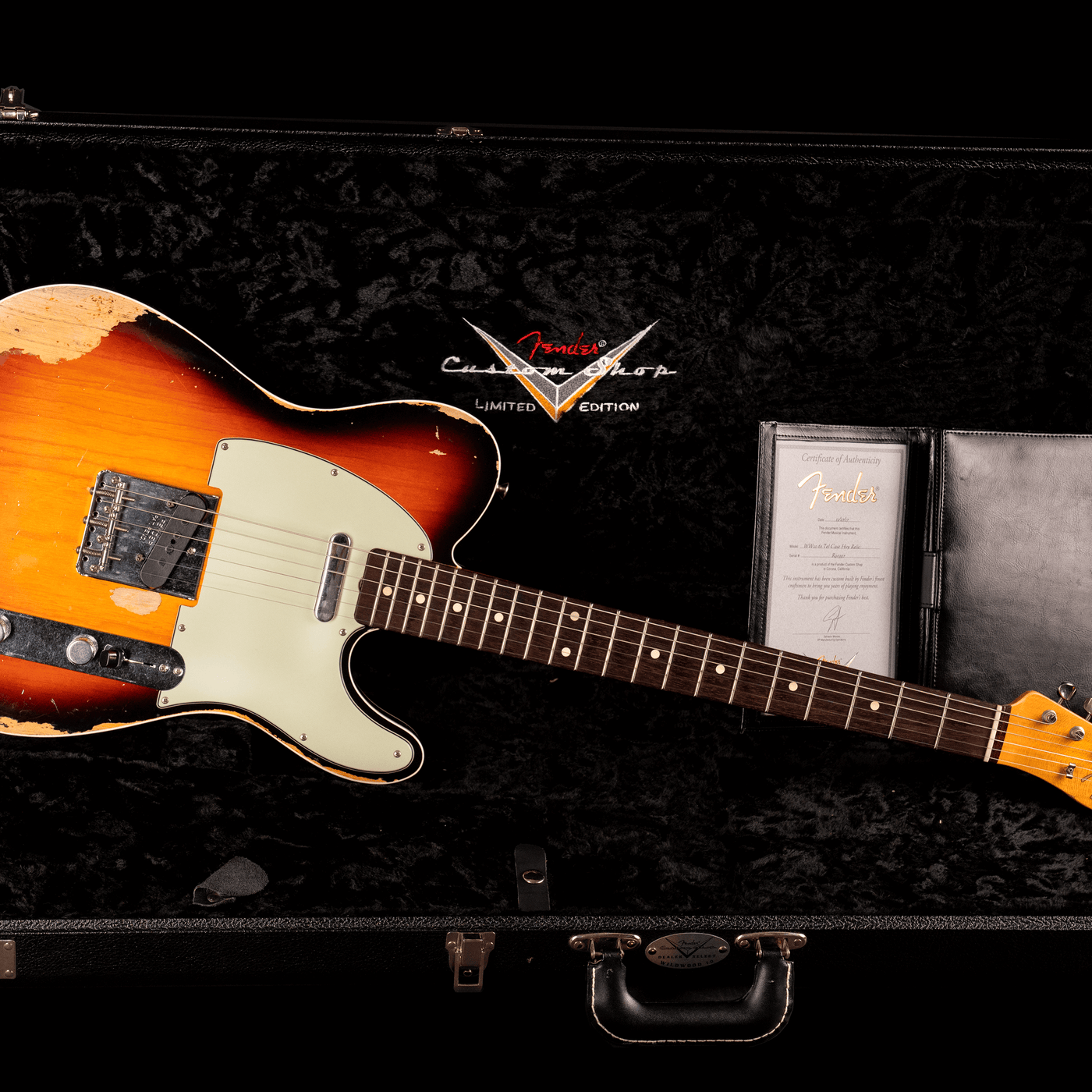 Fender Custom Shop Telecaster Sunburst Heavy Relic 2017 - $4999990 - Gearhub - Fender Custom Shop 1952 Telecaster Heavy Relic Tobacco SunburstThe dedicated craftspeople at the Fender Custom Shop have been recreating some of the legendary company's most iconic instruments for over 30 years. One of the most beloved, and recognizeable of those guitars, is the 1952 Telecaster. Although this particular model had been available in music stores since 1950, under the name Broadcaster, then without a name at all, it