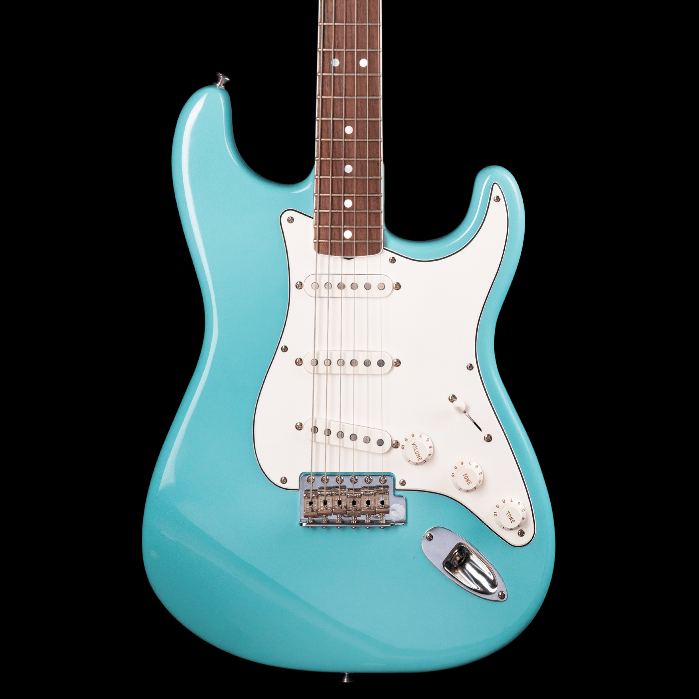 Fender Stratocaster Eric Johnson Tropical Turquoise 2021 - $2499990 - Gearhub - The Fender Eric Johnson Stratocaster RW solidbody electric guitar brings you an instrument fit for a guitar tone master! Eric is also known for his perfectionism and dedicated search for the ultimate guitar. The brainchild of Johnson himself, the Eric Johnson Stratocaster RW is designed with Eric's own personal features and preferences, and it is made possible because of his expressed desire to give something back to the collect