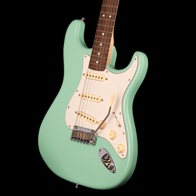 Fender Stratocaster Jeff Beck Surf Green 2019 - $2299990 - Gearhub - From blistering British Invasion beginnings through a long and acclaimed solo career of remarkable stylistic versatility, Jeff Beck has taken the Stratocaster to unbelievable sonic heights, with one of the most distinctive musical voices ever coaxed from the instrument. With classic style and special features, make his sound and style your own with the Jeff Beck Stratocaster, which ranks among Fender's most popular and longstanding artist
