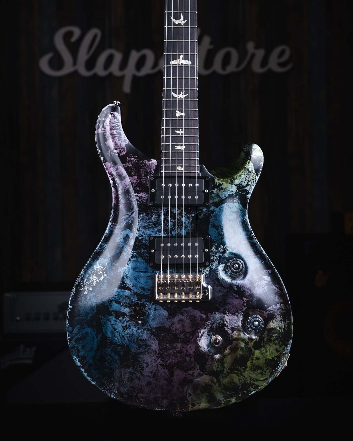 PRS Custom 24 Multifoil 2015 - $4599990 - Gearhub - The Custom 24 is the quintessential PRS guitar. This iconic instrument was the first model that Paul Reed Smith brought to the public at PRS Guitars’ first Winter NAMM show in 1985 and has been a top seller ever since. Played by internationally touring artists, gigging musicians, and aspiring players, the Custom 24 features PRS’s patented Gen IIII tremolo system and PRS 85/15 pickups with volume and tone controls and a 5-way blade switch. 85/15 pickups wer